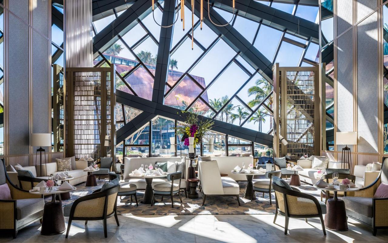 The Langham, Gold Coast And Jewel Residences Екстер'єр фото The lobby