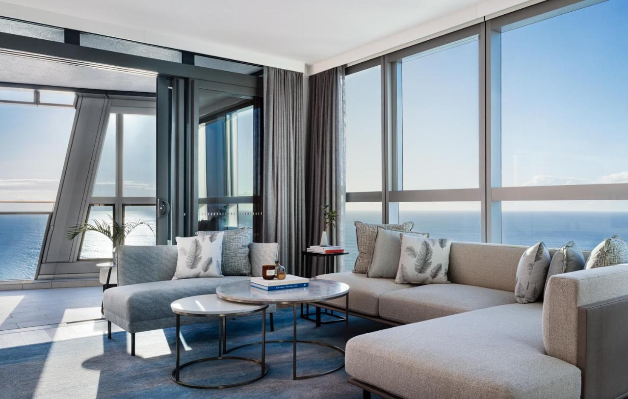 The Langham, Gold Coast And Jewel Residences Екстер'єр фото The living room of a Sky Loft