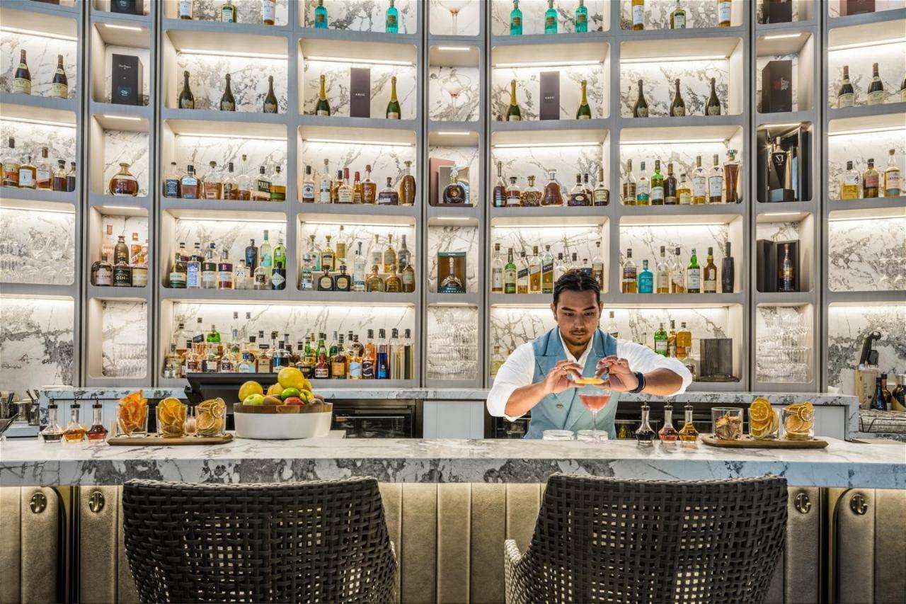 The Langham, Gold Coast And Jewel Residences Екстер'єр фото The Bar at The Ivy Temple Row
