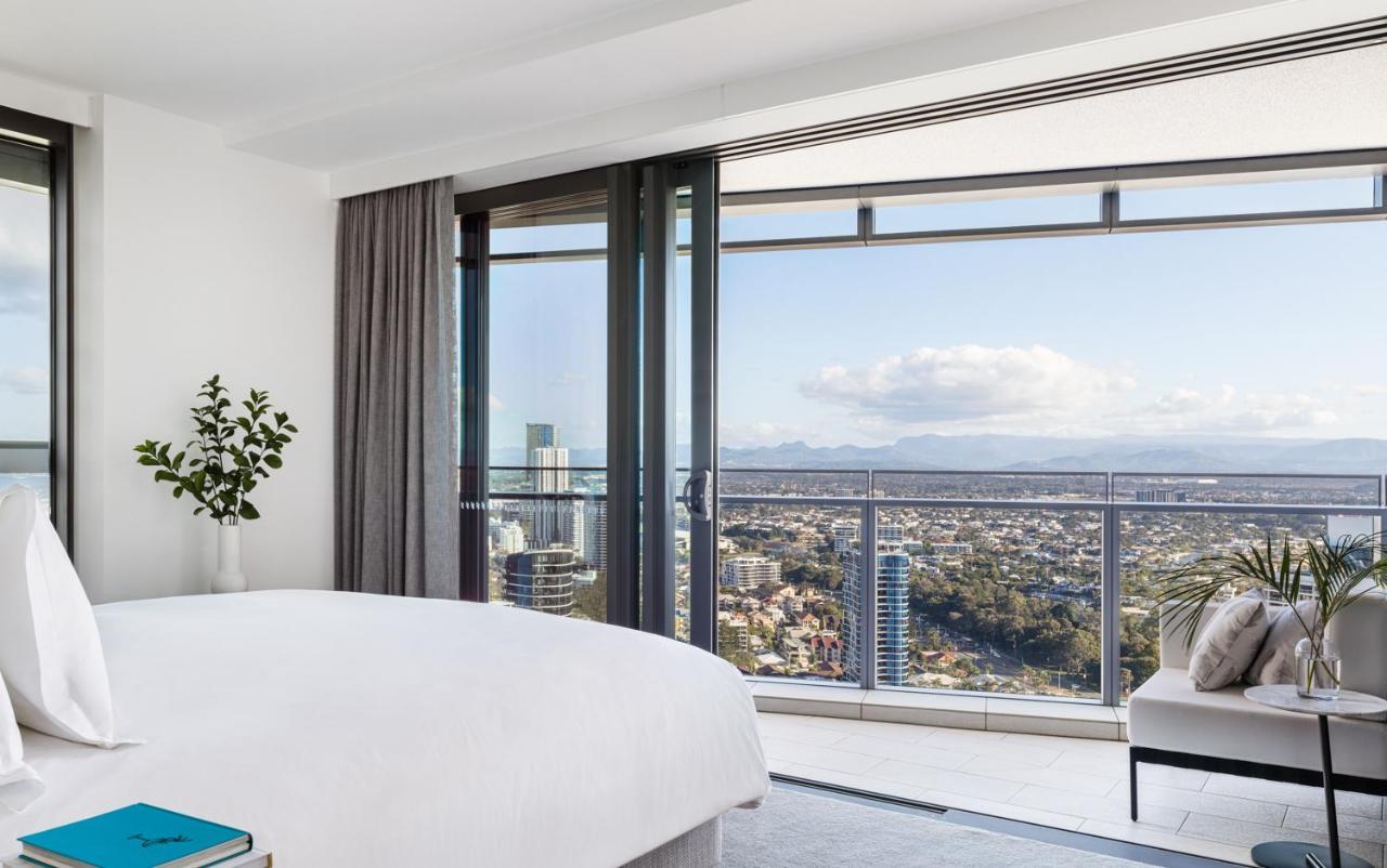 The Langham, Gold Coast And Jewel Residences Екстер'єр фото The view from a bedroom