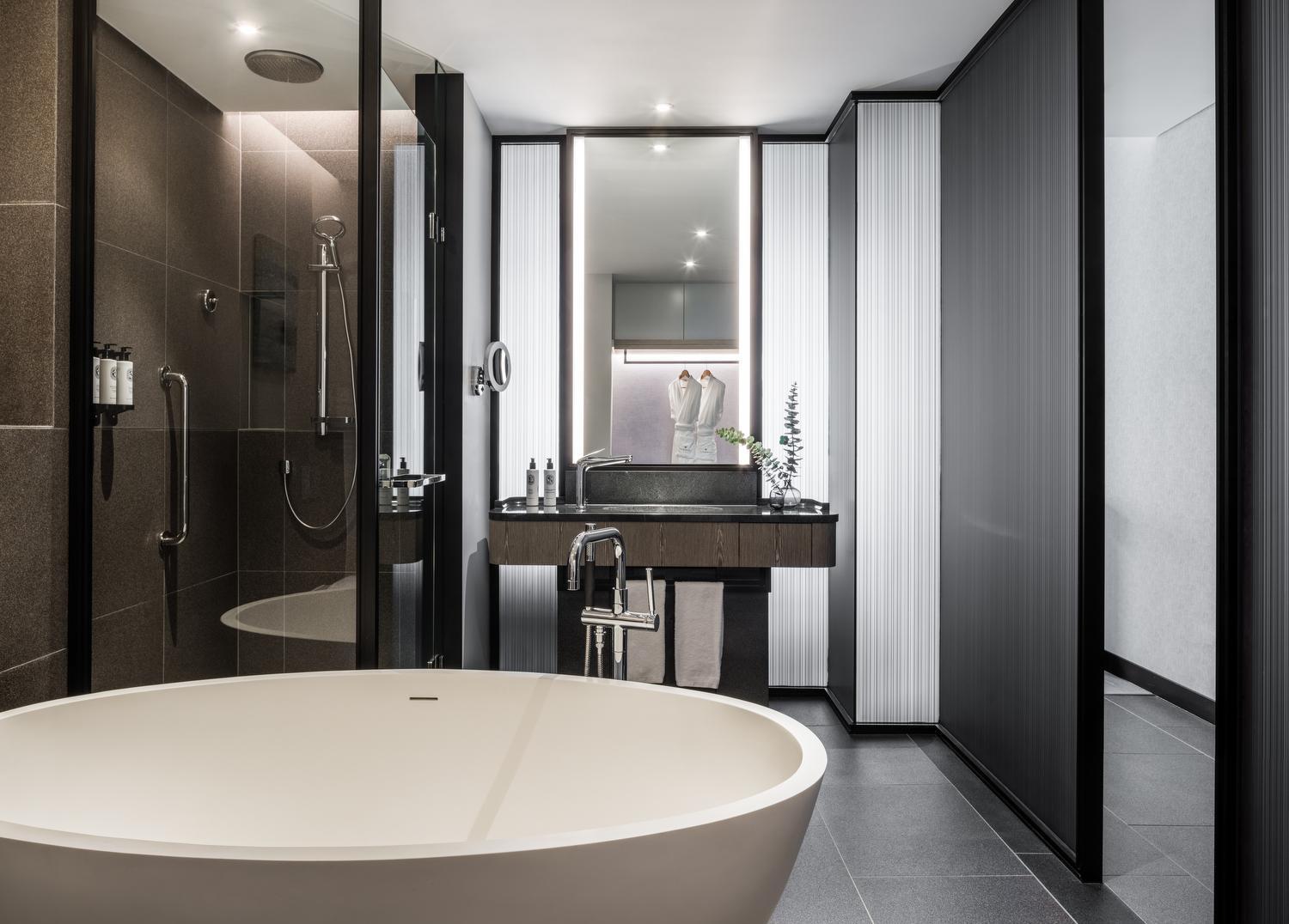 The Langham, Gold Coast And Jewel Residences Екстер'єр фото Bathroom